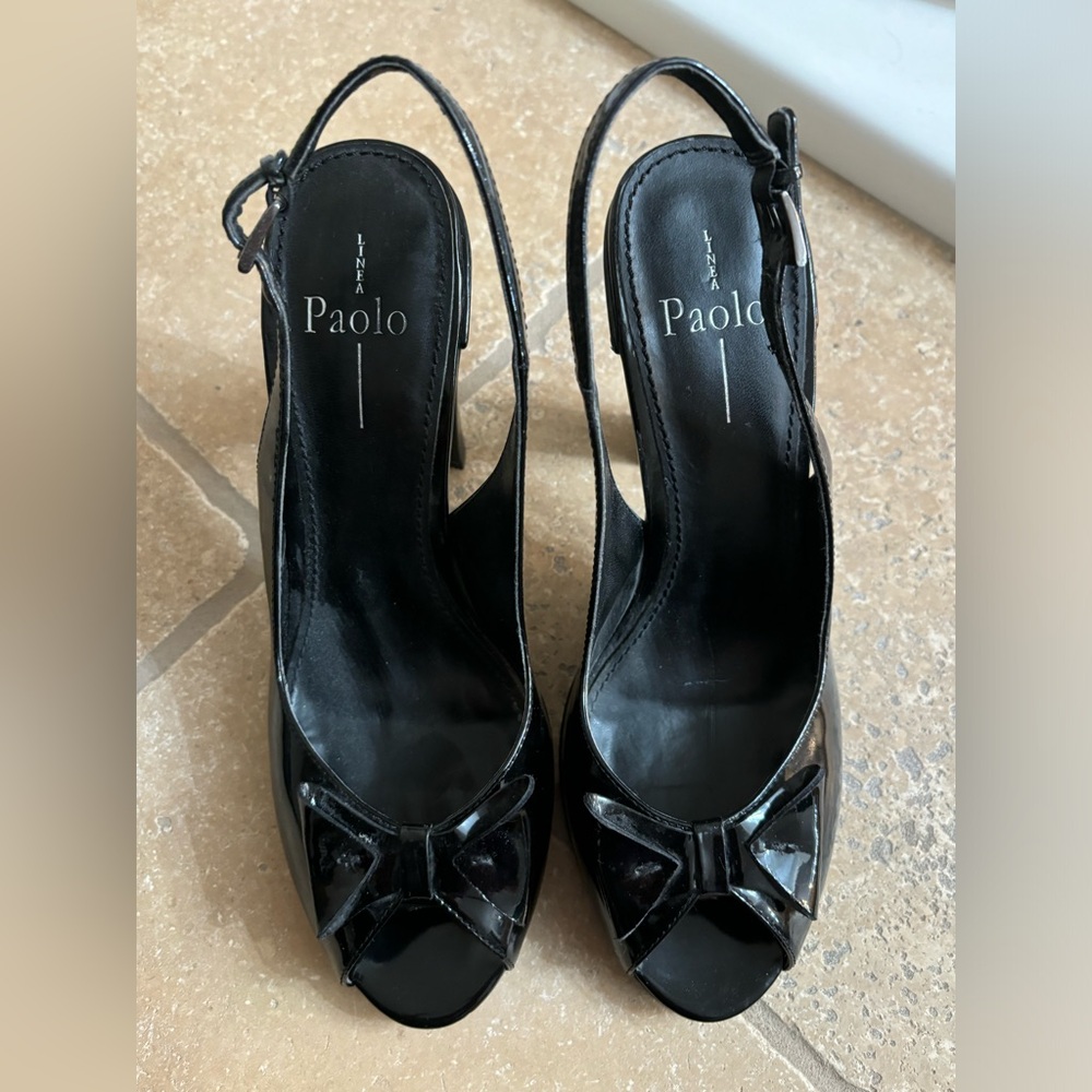 Paola sandals sz 10 brand new